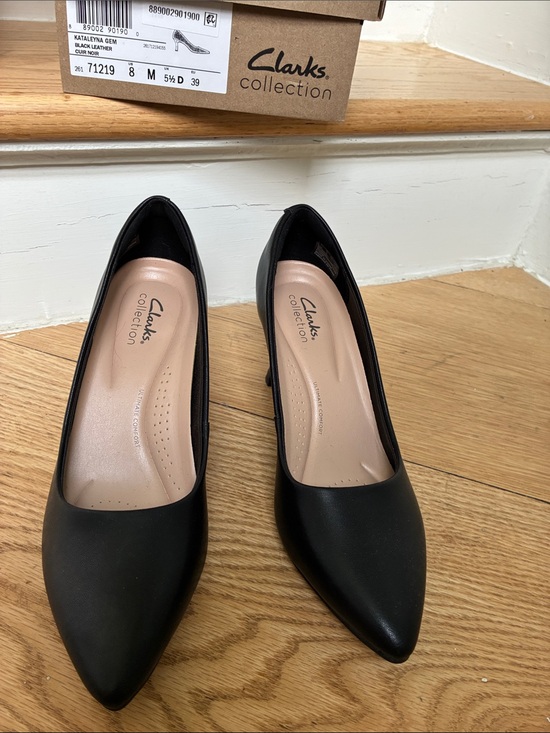 Clarks Shoes - Clark’s Black pumps 8US 39EU